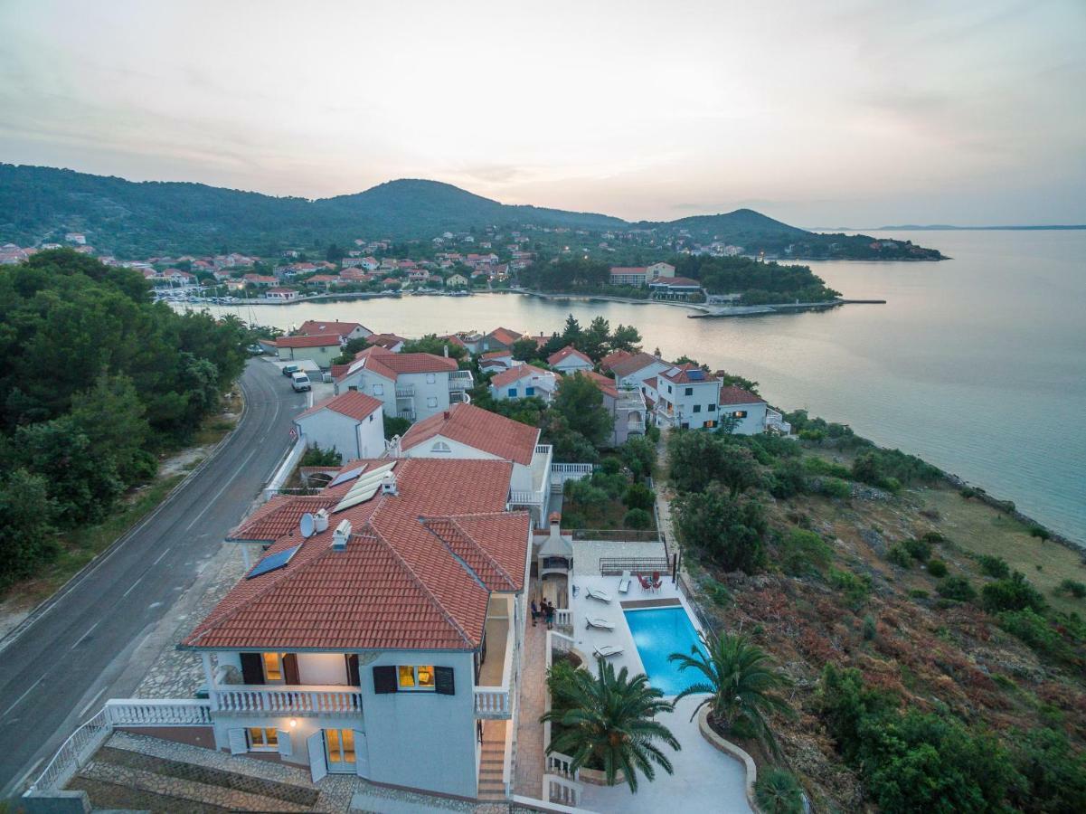 Villa Iz Veli Iž Exteriér fotografie