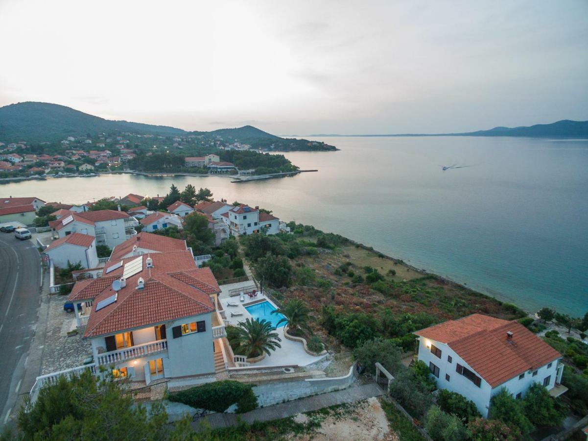 Villa Iz Veli Iž Exteriér fotografie