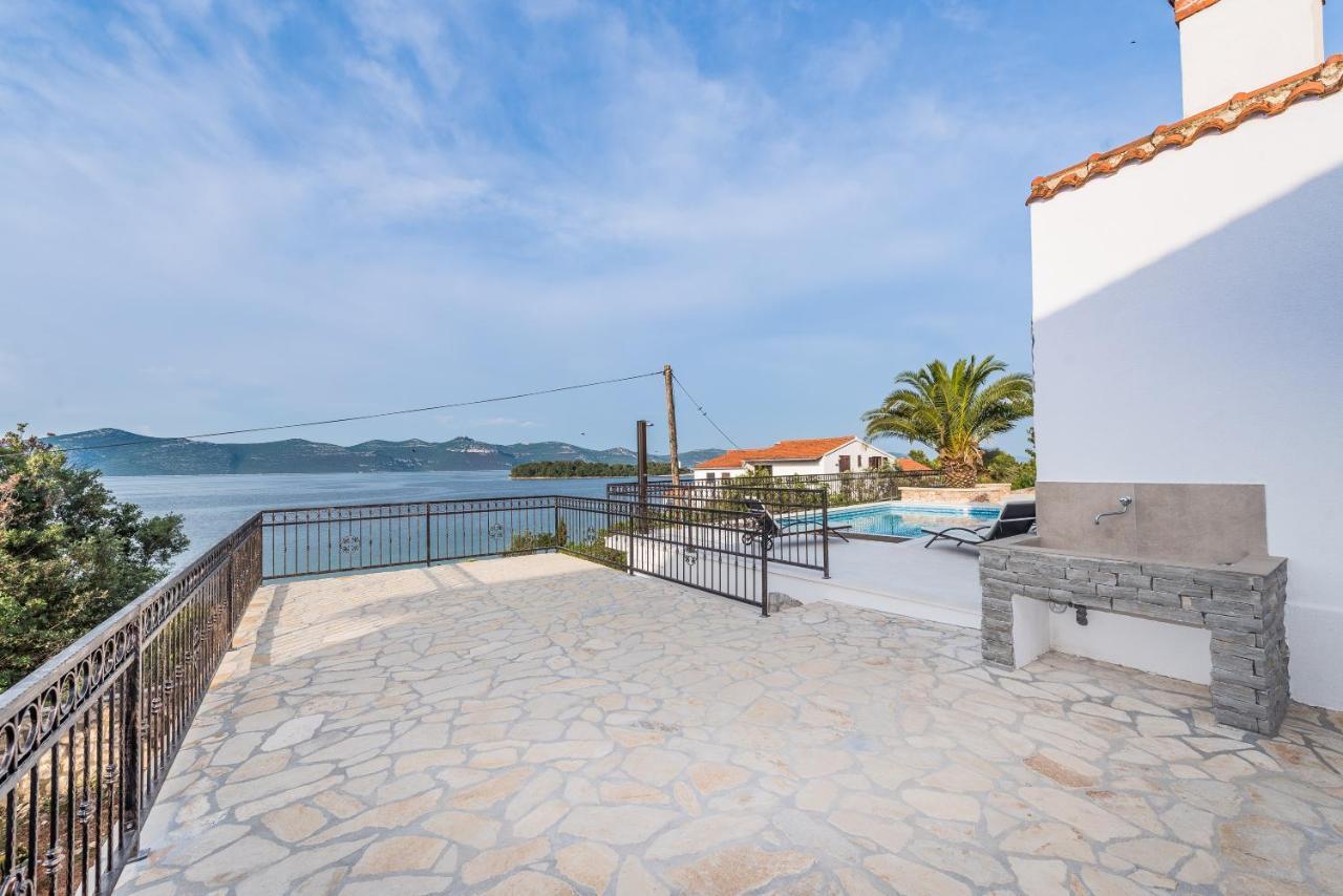 Villa Iz Veli Iž Exteriér fotografie